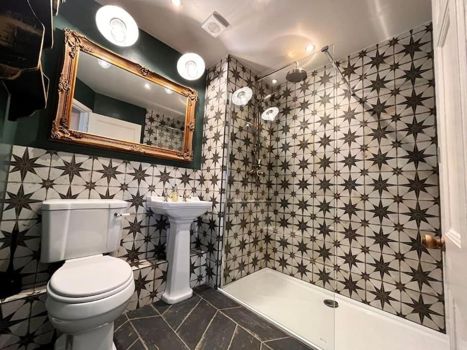 Blue Anchor House - Seaview, Hot Tub Apartments Extérieur photo