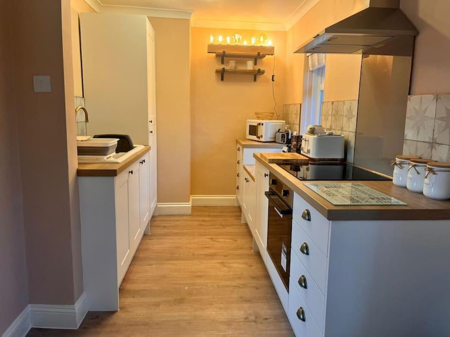 Blue Anchor House - Seaview, Hot Tub Apartments Extérieur photo