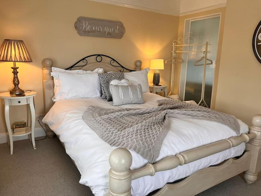 Blue Anchor House - Seaview, Hot Tub Apartments Extérieur photo