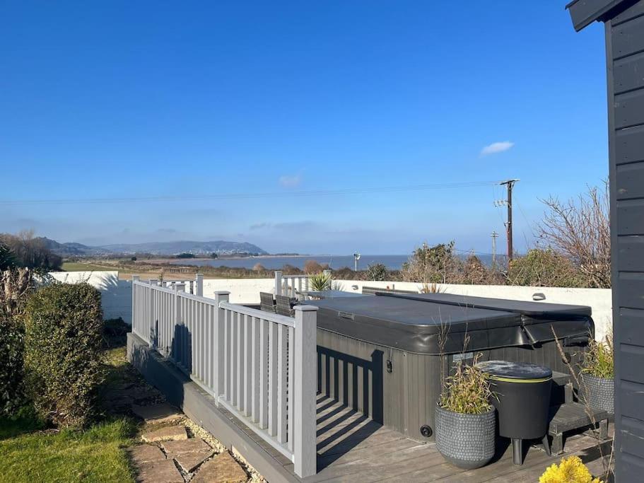 Blue Anchor House - Seaview, Hot Tub Apartments Extérieur photo