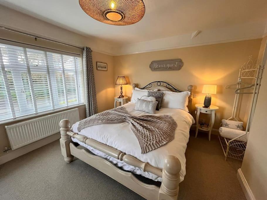 Blue Anchor House - Seaview, Hot Tub Apartments Extérieur photo